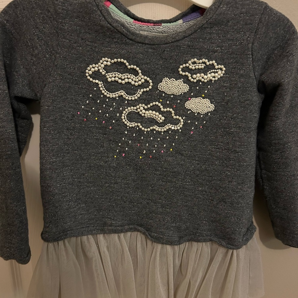 Gray Sweatshirt with Cloud Design and Long Sleeves